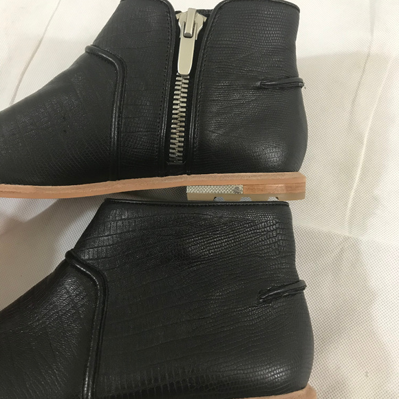 Black Calvin Klein Fashion Boots- Size 7 - Picture 8 of 8